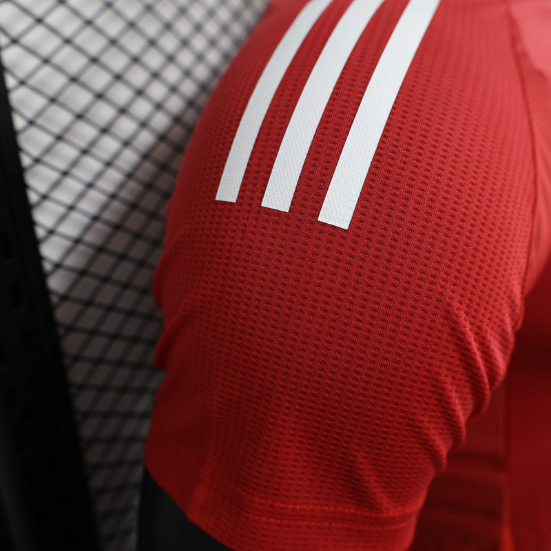 CAMISA VERSÃO PLAYER DO MANCHESTER UNITED HOME 24/25